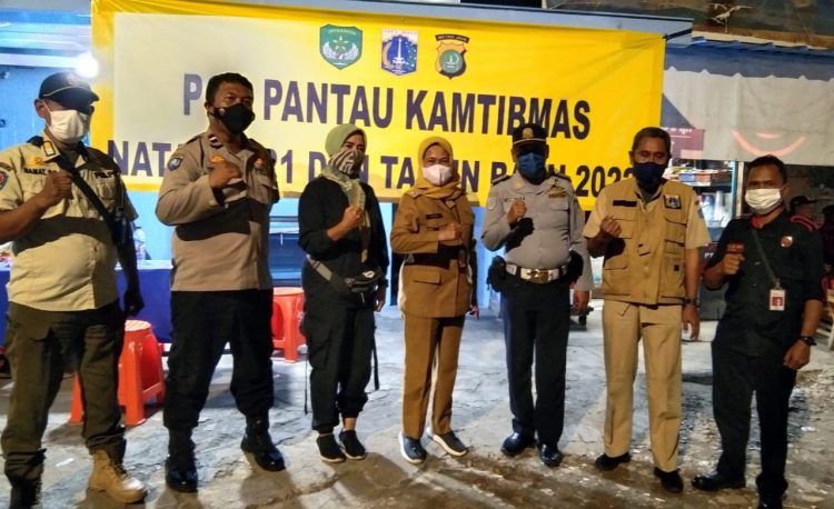 Pos Pantau Kamtibmas Natal Tahun 2021 dan Tahun Baru 2022 Kelurahan Jatinegara Kaum