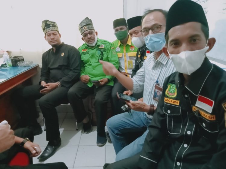 Gabungan Lembaga Laskar Melayu (LAM) Rumpun Melayu Bersatu (RMB) Kab. Rohil Laporkan LY ke Polres