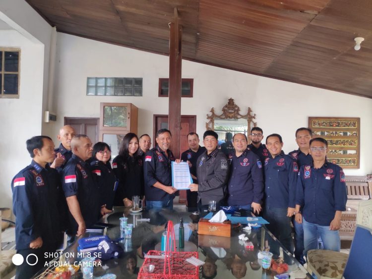 Pengurus DPP AMPD, Silaturahmi Dengan Ketua Dewan Penasehat Andi Mallarangeng