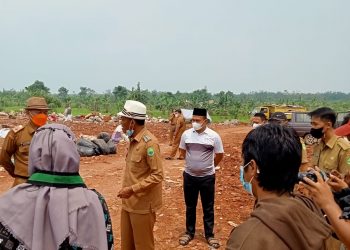 Bupati Subang Kang Jimat Meninjau Lokasi Pembangunan TPS