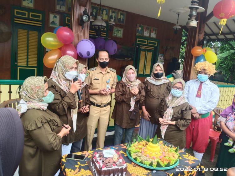 Perayaan HUT Posyandu Mawar Indah 13 Ke – 9, Sangat Meriah