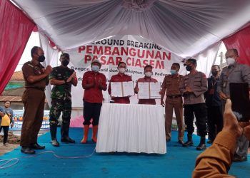 Bupati Subang Resmikan Grou Breaking Pembangunan Pasar Ciasem