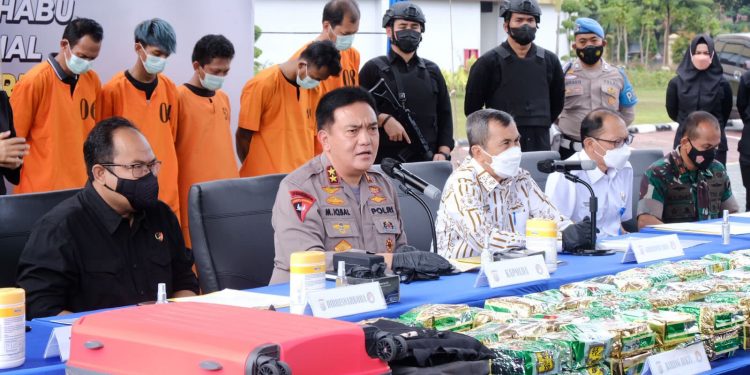 Belum 1 Bulan Bertugas di Riau, Irjen Pol M Iqbal Ungkap 80 KG Sabu