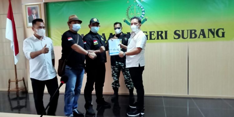Ratusan Massa LSM, Ormas Aksi Demo di Kejaksaan Negeri Subang, Desak Kasus Korupsi SPPD Fiktif DPRD Diproses Hukum