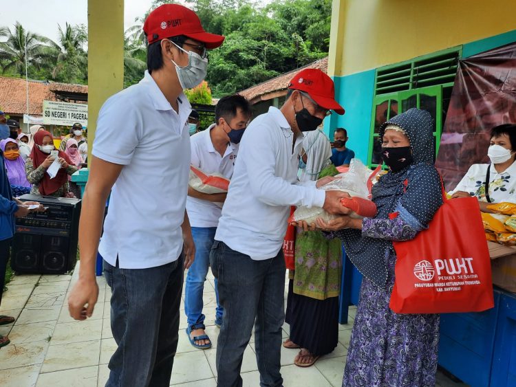 Paguyuban Tionghoa Sudah Bagikan 18.690 Paket Sembako di Banyumas