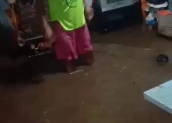 Banjir Melanda, Warga Kaplingan PGRI dan Demporeokan Tagih Janji Sekda