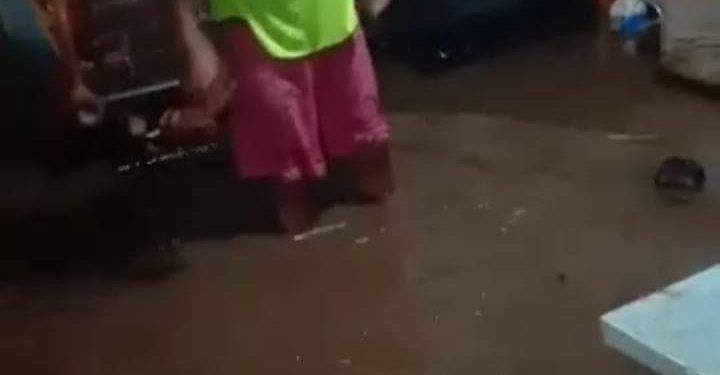 Banjir Melanda, Warga Kaplingan PGRI dan Demporeokan Tagih Janji Sekda