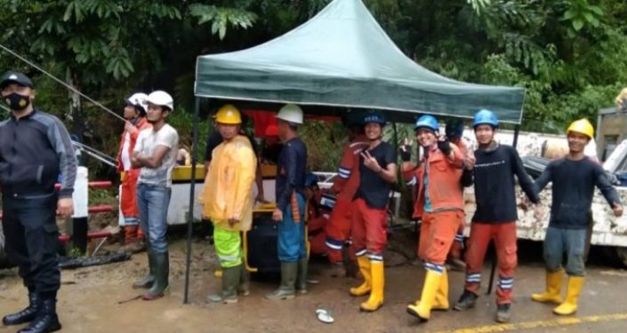 BPBD Lahat dan Pagar Alam Bantu Warga Temukan Korban Lonsor di Desa Pulau Panggung