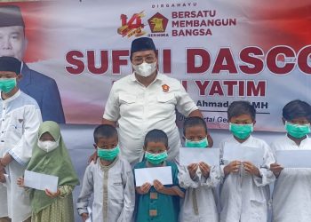 Dalam Rangka HUT Gerinda Ke-14,Ketua Harian DPP Gerinda Sufmi Dasco Santuni 140 Anak Yatim