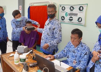 UPT Kemensos Baturraden Bersama Disdukcapil Kabupaten Banyumas Lakukan Perekaman Data Penduduk 10 ODGJ