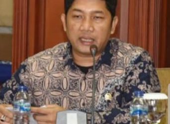 BBM Naik Rakyat Menjerit