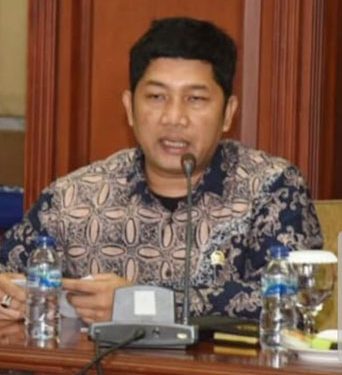 BBM Naik Rakyat Menjerit