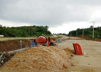 Proyek Perbaikan Jalan Kivi Maloi Tidak Gunakan Papan Pengumuman Alias Papan Proyek, Ada Apa