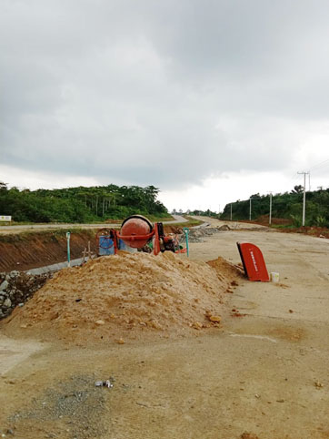 Proyek Perbaikan Jalan Kivi Maloi Tidak Gunakan Papan Pengumuman Alias Papan Proyek, Ada Apa