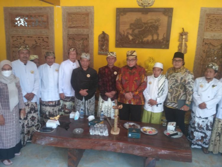Saresehan Bebarengan Sejarah Singhapura Cirebon