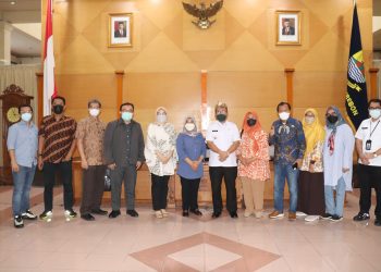 Pansus VII DPRD Jabar dan Bupati Cirebon Bahas Distribusi Air Bersih