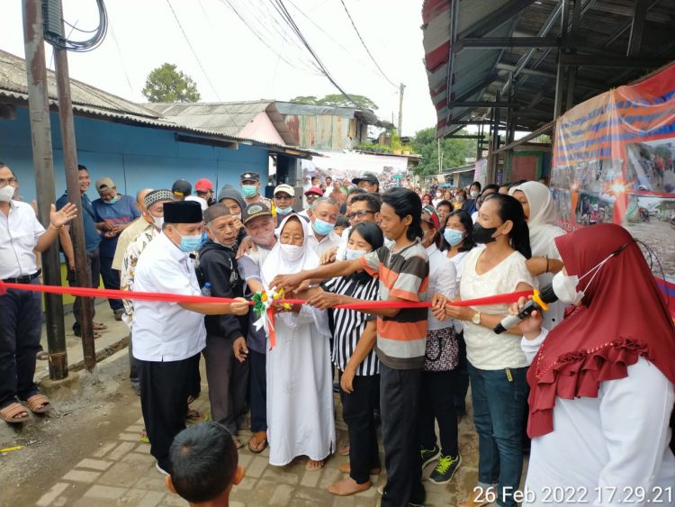 Aggota DPRD DKI Jakarta Ir. Manuara Siahaan : Akan Memperjuangkan IMB Kawasan Kebun Sayur Ciracas Jakarta Timur