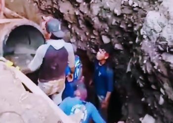 Satu Orang di Duga Tewas Akibat Longsor Proyek Instalasi Pipa Perumda TKR