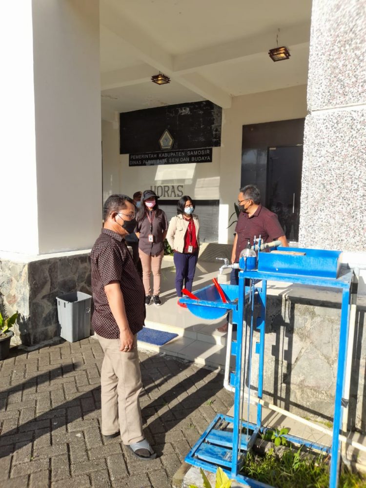 Kasus Aktif Covid – 19 Meningkat, Tim Satgas Covid-19 Kabupaten Samosir Sosialisasi Penegakan Prokes Ke Sejumlah Objek Wisata