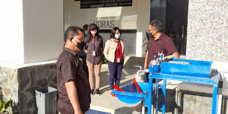 Kasus Aktif Covid – 19 Meningkat, Tim Satgas Covid-19 Kabupaten Samosir Sosialisasi Penegakan Prokes Ke Sejumlah Objek Wisata