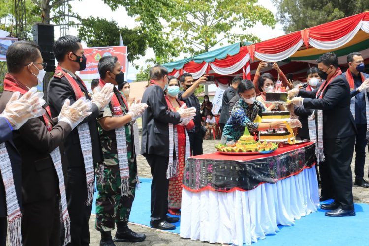 Pemkab Samosir Peringati Hari Jadi Ke – 18 Tahun Berdirinya Kabupaten Samosir