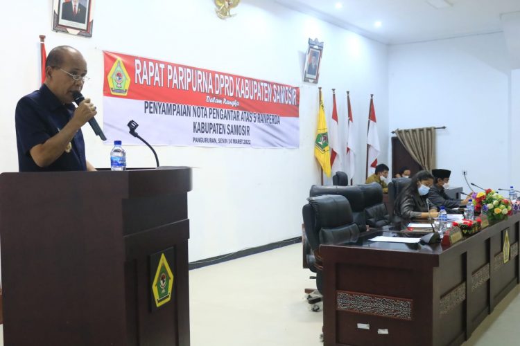 Wakil Bupati Samosir Sampaikan Lima Nota Pengantar atas Ranperda Kabupaten Samosir Hasil Komitmen Bersama BP2D