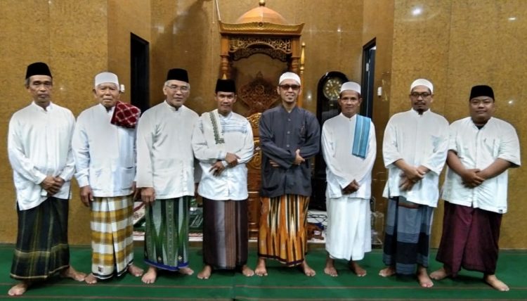 Masyarakat Tanah Koja Padati Masjid Almuqorrobiin Sambut Malam Nisfu Sya’ban