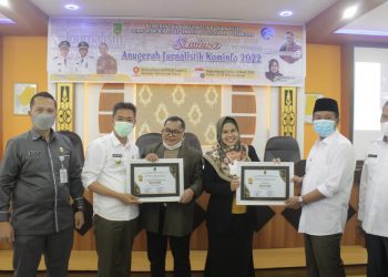 Buka Seminar Jurnalistik Kominfo, Bupati Rohil Sebut Insan Pers Rohil Profesional