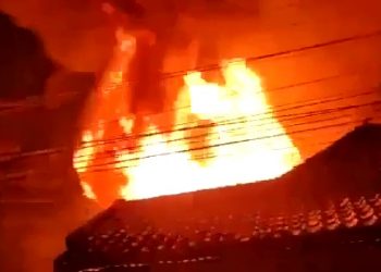 Ruko Indo Mebel Sumpiuh Terbakar