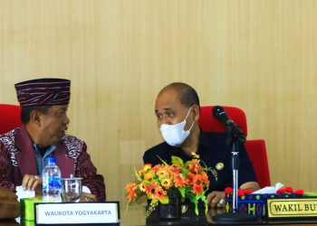 Walikota Yogyakarta Kunker ke Samosir, Tertarik Untuk Membangun Kampung Tapanuli di Yogya Sebagai Wadah Promosi dan Pameran UMKM Tapanuli