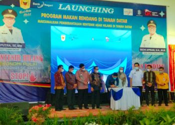 Launching Program Makan Rendang, Maximalkan Pemberantasan Rentenir Agar Hilang di Tanah Datar