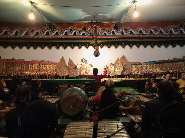 Pagelaran Wayang Semar Mbangun Jatidiri Sambut Bulan Suci Ramadhan