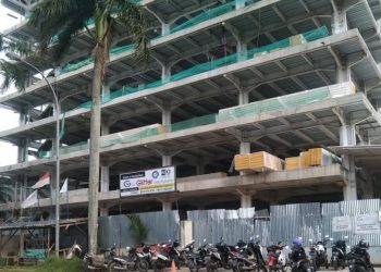 Dalih DPMPTSP Cabut Langgar GSB,Satpol PP Tangsel Copot Segel JCo Donuts