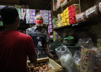 Sidak Pasar Wage, Ganjar Temukan Harga Daging Naik