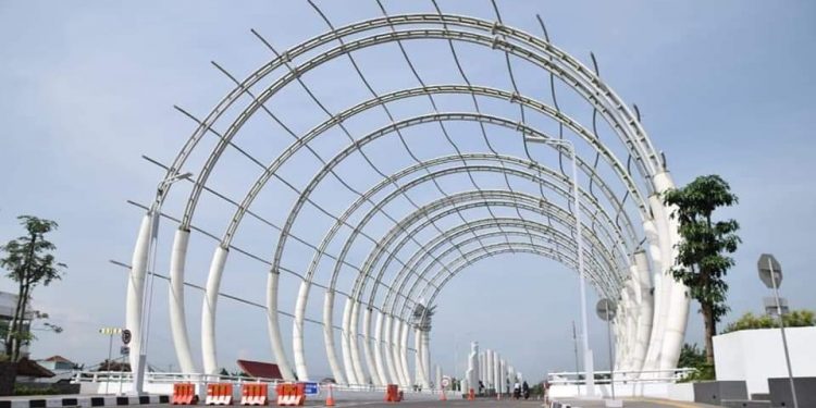 Sore Ini Jalan Bung Karno Dibuka, Menara Teratai Diuji Coba