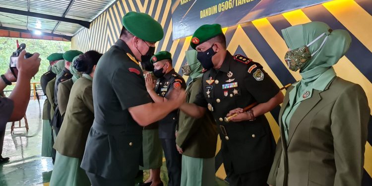 Serah Terima Jabatan di Makoramil 052/Wkr, Letkol Inf Ali Imran Resmi Jabat Dandim 0506/Tgr