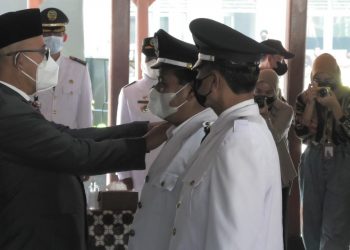 Bupati Banyumas Lantik Kades Antar Waktu, Desa Purwodadi Tambak dan Kejawar Banyumas