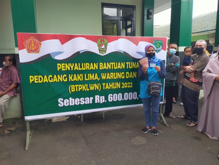 Kodim 0506/Tgr Bantu Pemerintah Untuk Menyalurkan 24 Ribu BTPKLWN