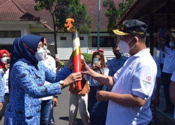 Obor Special Olympics Nasional Indonesia Tiba di Purwokerto