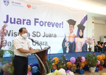 Sekko Jakut Mewisuda 21 Siswa SD JUARA