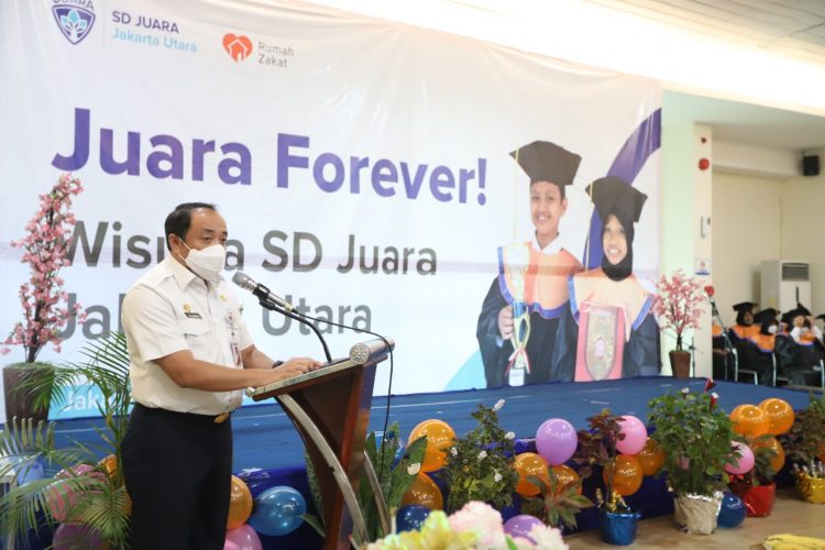 Sekko Jakut Mewisuda 21 Siswa SD JUARA