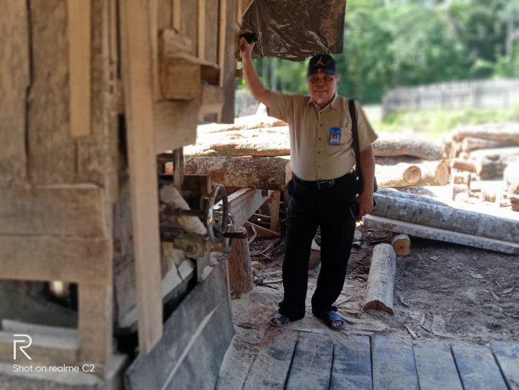 Warga Resah Protes Atas Usaha Kayu Palet di Desa Cahaya Negeri, Penyakit Gatal – gatal dan Sesak Napas Kerap Menimpa