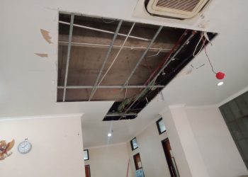 Tercium Aroma Kebohongan Ambruknya Plafon DPRKP Pemkab Karawang, APH Diminta Usut