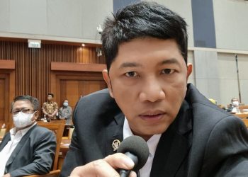 Belum Saatnya Kita Tambah Beban Rakyat Dengan Naiknya Tarif Dasar Listrik