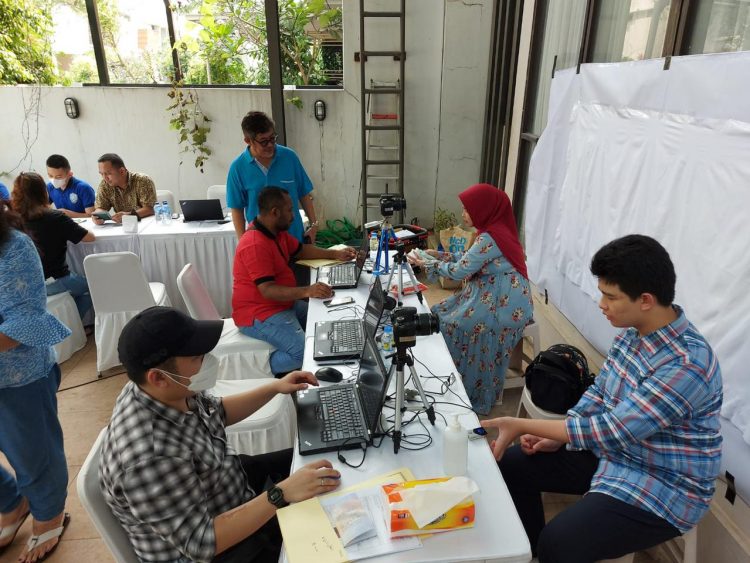 Rame-Rame Bikin Paspor Dengan Eazy Passport