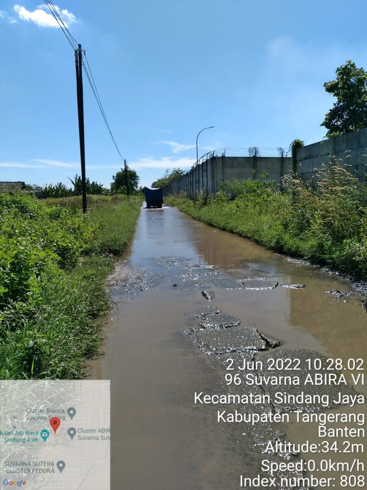 Jalan Bagaikan  Kolam Lele Bupati  Tangerang