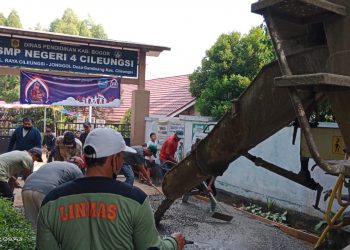 Pemdes Gandoang Betonisasi Akses Jalan Utama SMPN 4 Cileungsi, Sumber Dana Desa 2022