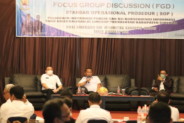 Pemkab Cirebon Siapkan SOP Pelayanan Informasi Publik