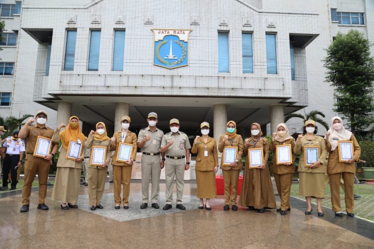 Delapan Tenaga Kesehatan Jakarta Utara Diberi Penghargaan, Ada Pemenang Tingkat DKI
