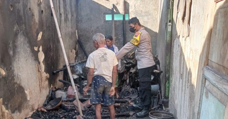 Rumah Warga Desa Dawuhan Purbalingga Terbakar